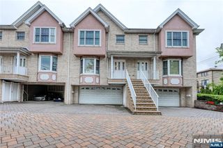 425 West Street B, Fort Lee, NJ 07024