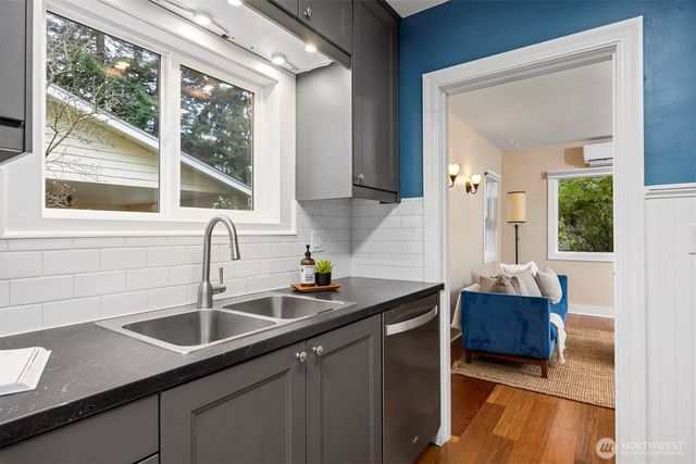 125 34th Street, Bellingham, WA 98225