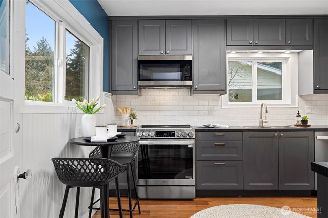 125 34th Street, Bellingham, WA 98225