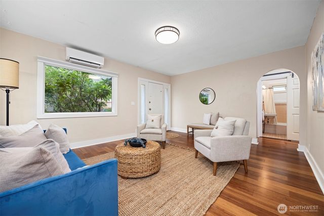 125 34th Street, Bellingham, WA 98225