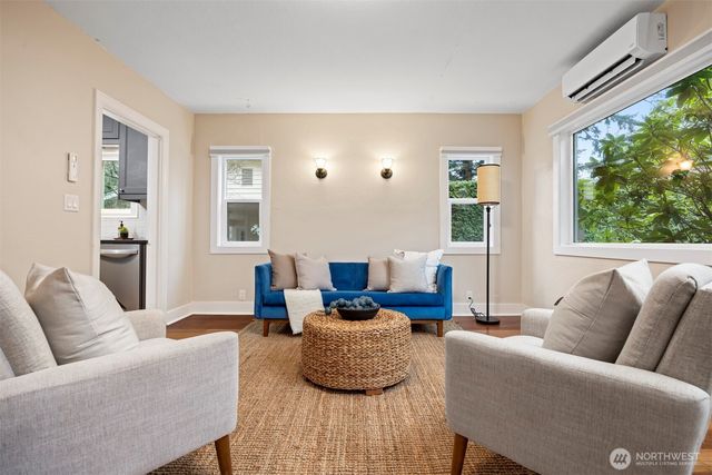 125 34th Street, Bellingham, WA 98225