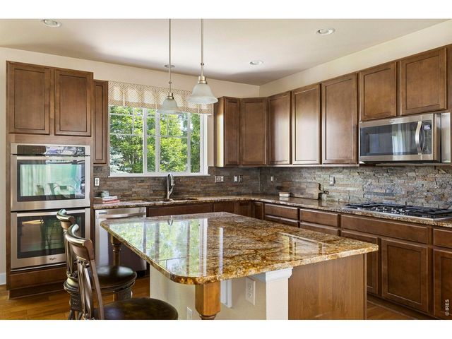 5651 Kadenwood Dr, Fort Collins, CO 80528