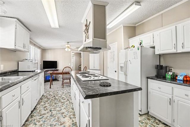 2298 Ray Loop Road, Westfield, NC 27053