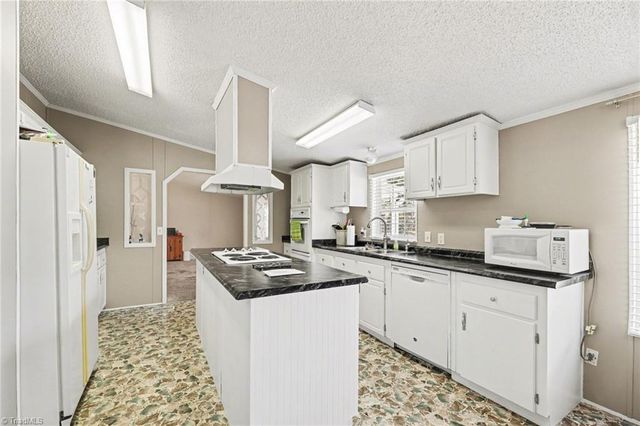 2298 Ray Loop Road, Westfield, NC 27053