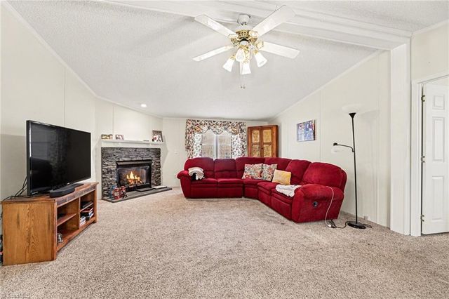 2298 Ray Loop Road, Westfield, NC 27053