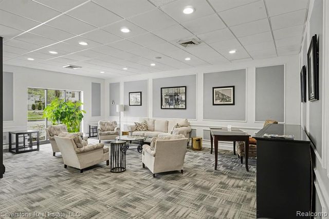 35300 Woodward Avenue, Birmingham, MI 48009