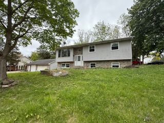 24631 W Clinton Avenue, Round Lake, IL 60073