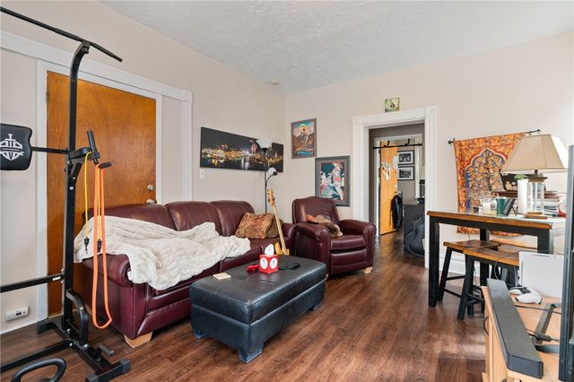 10 N Bryant Ave, Bellevue, PA 15202