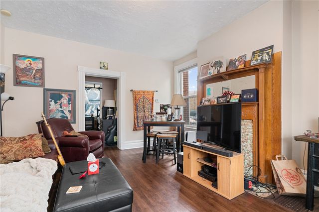 10 N Bryant Ave, Bellevue, PA 15202