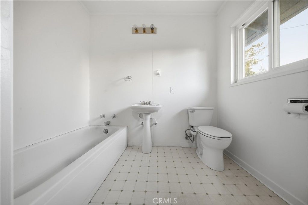 Image 14 of property listing at 9344 E Avenue T8, Littlerock, CA 93543