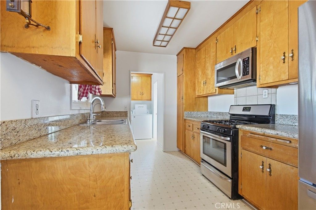 Image 7 of property listing at 9344 E Avenue T8, Littlerock, CA 93543
