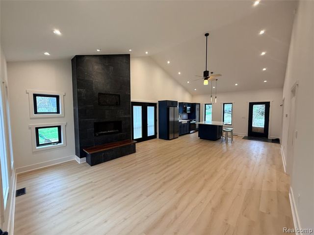 5687 Carroll Lake Road, Commerce Twp, MI 48382