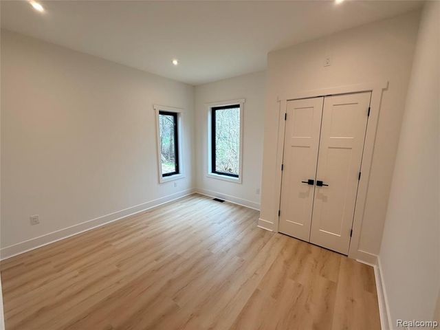 5687 Carroll Lake Road, Commerce Twp, MI 48382