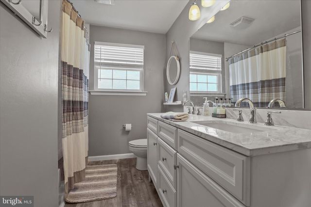 197 BARLEY CIR, Hanover, PA 17331