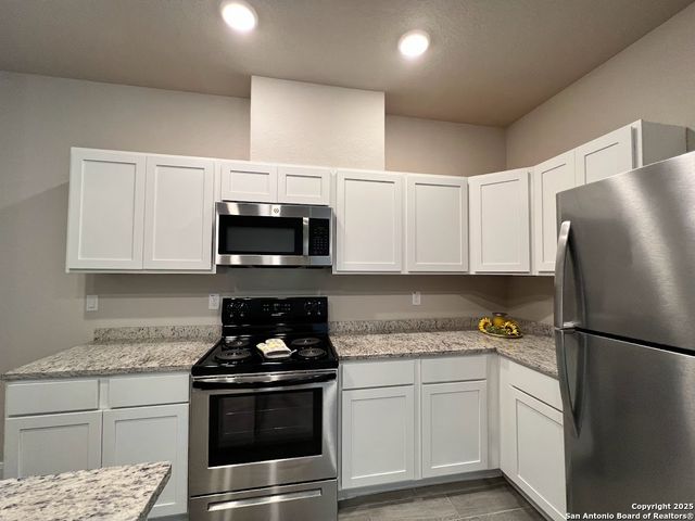 13023 Reid Meadows, Live Oak, TX 78233