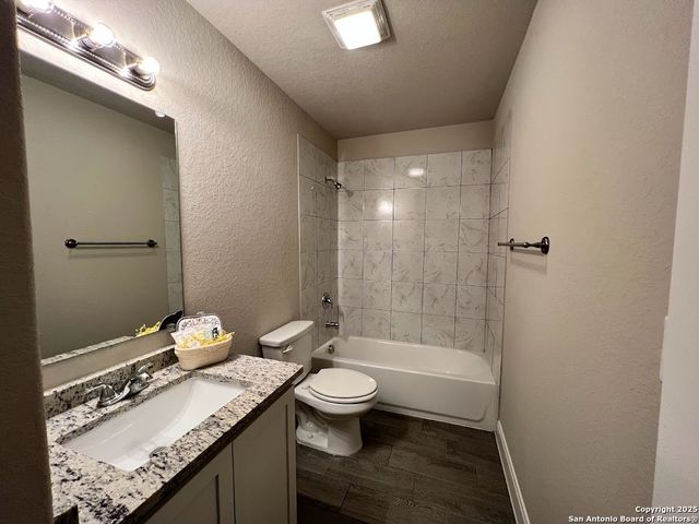 13023 Reid Meadows, Live Oak, TX 78233