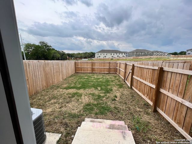 13023 Reid Meadows, Live Oak, TX 78233