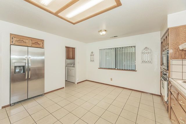 1316 W Palo Alto, Fresno, CA 93711
