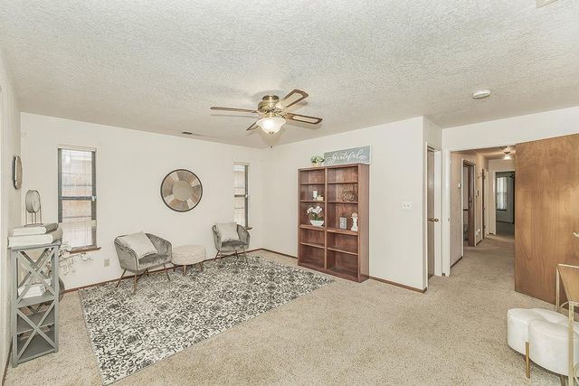 1316 W Palo Alto, Fresno, CA 93711