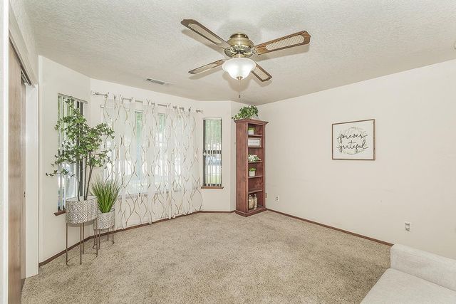 1316 W Palo Alto, Fresno, CA 93711