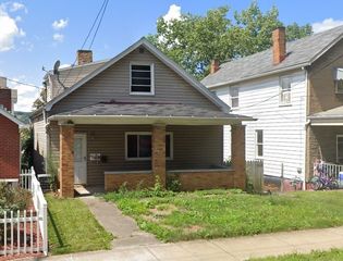 903 Beaver Rd, Ambridge, PA 15003