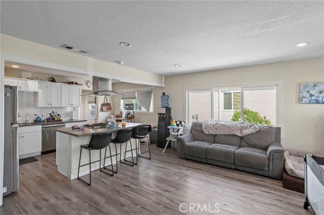 333 N Vernon, Azusa, CA 91702