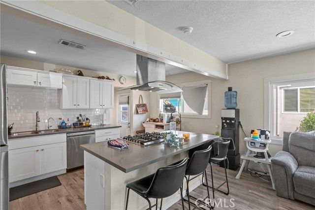 333 N Vernon, Azusa, CA 91702