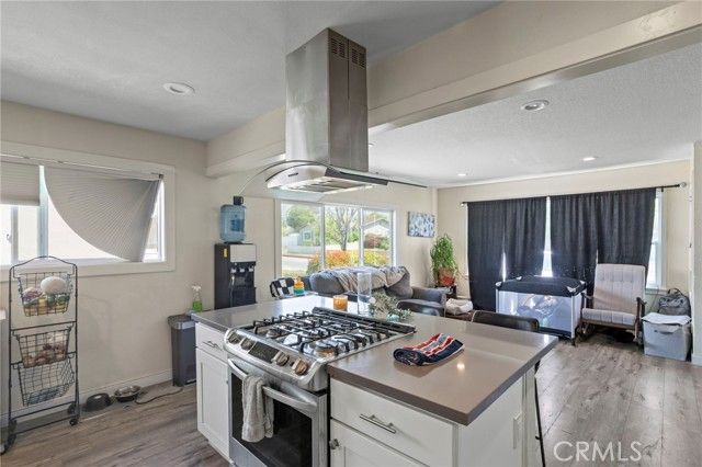 333 N Vernon, Azusa, CA 91702