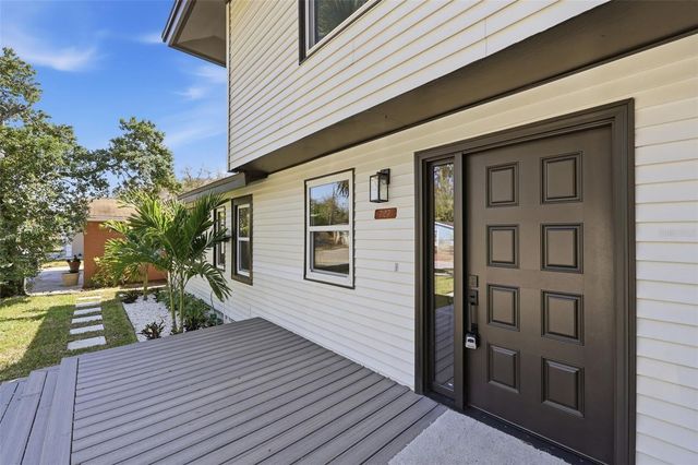 727 16TH AVE NW, Largo, FL 33770