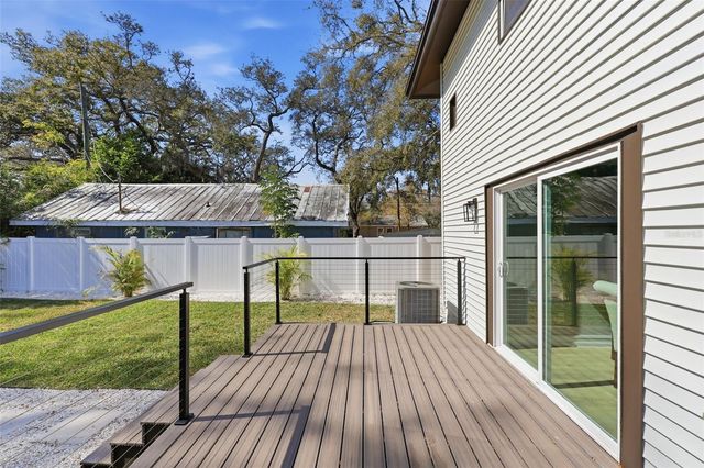 727 16TH AVE NW, Largo, FL 33770