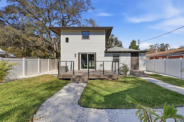 727 16TH AVE NW, Largo, FL 33770