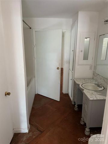 2124 Shoal Road, Lincolnton, NC 28092