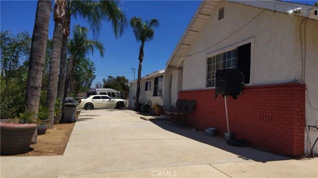 9550 52nd, Jurupa Valley, CA 92509