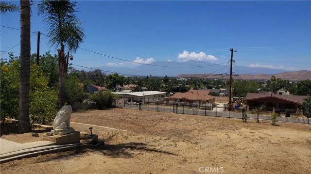 9550 52nd, Jurupa Valley, CA 92509