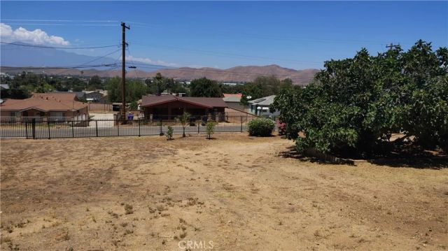 9550 52nd, Jurupa Valley, CA 92509