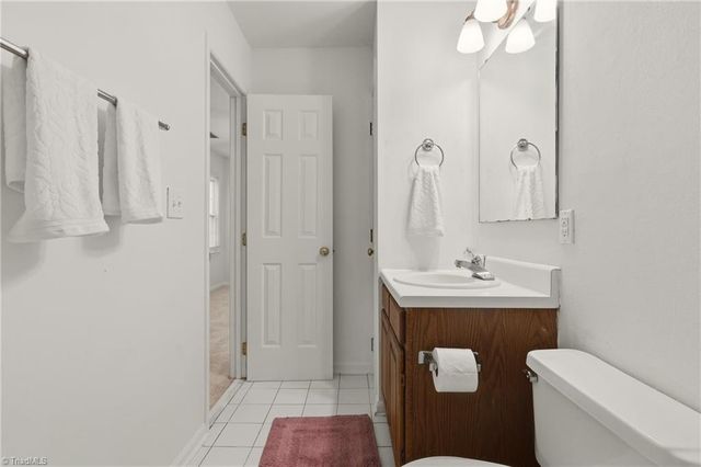 3936 New Garden Park, Greensboro, NC 27410