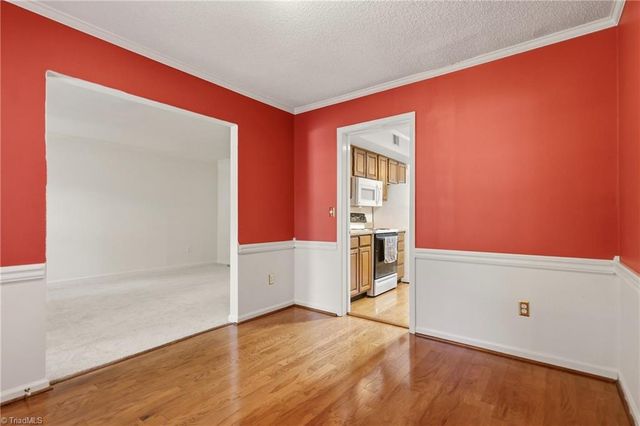 3936 New Garden Park, Greensboro, NC 27410
