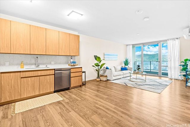 1391 Kapiolani Boulevard 3904, Honolulu, HI 96814