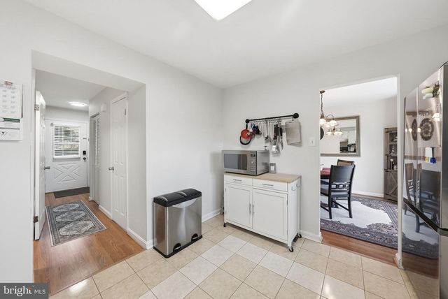 9236 LABELLE LN, Gaithersburg, MD 20879