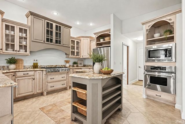4006 Timber Court, Elkhart, IN 46514