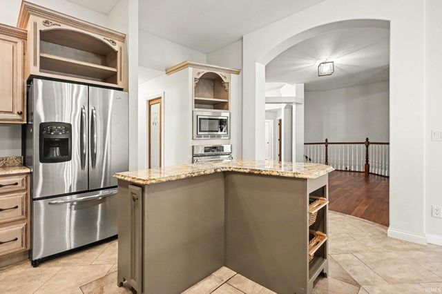 4006 Timber Court, Elkhart, IN 46514