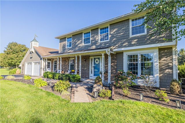 7 Barben Circle, Mendon, NY 14506