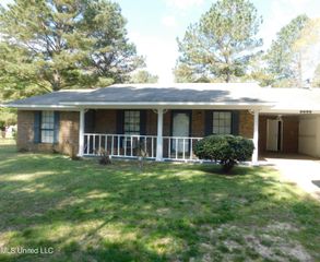 1524 E Highway 4, Holly Springs, MS 38635
