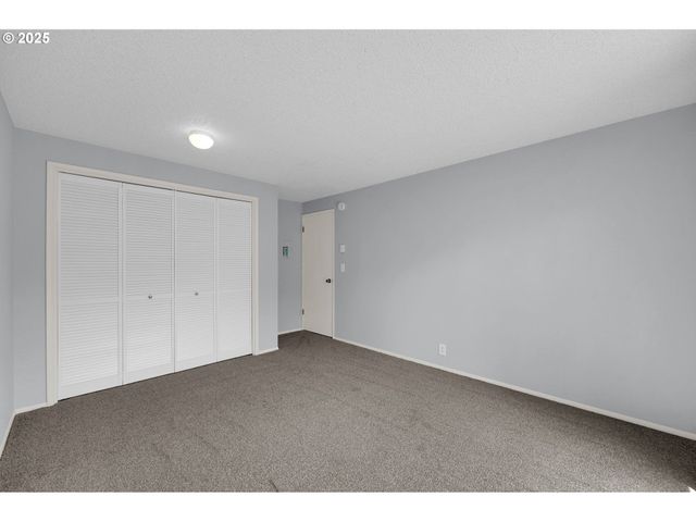 1500 NORKENZIE Rd, Eugene, OR 97401