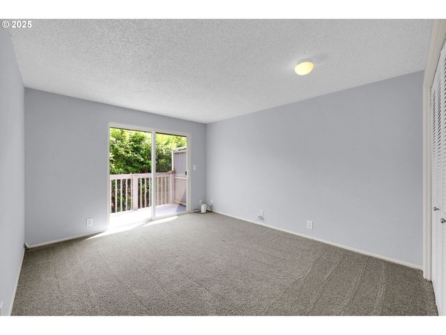 1500 NORKENZIE Rd, Eugene, OR 97401