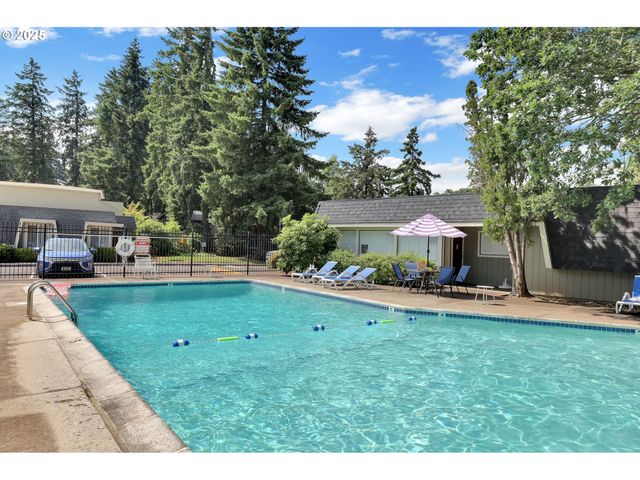 1500 NORKENZIE Rd, Eugene, OR 97401