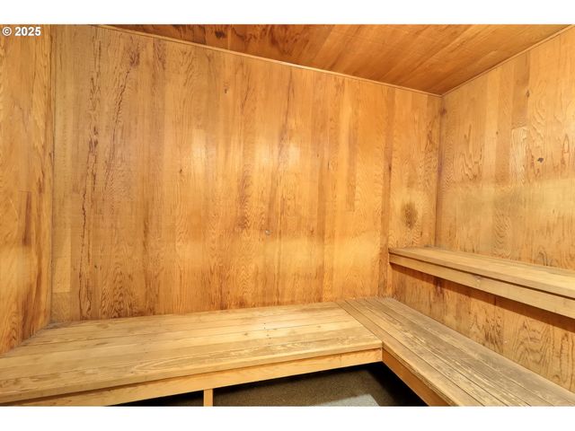 1500 NORKENZIE Rd, Eugene, OR 97401