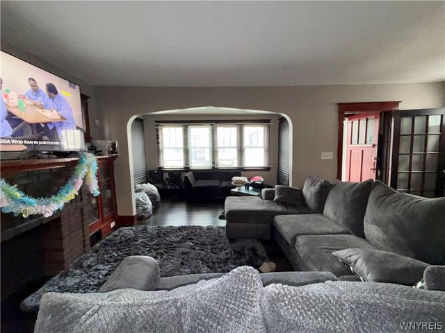 18 Wilkes Avenue, Buffalo, NY 14215