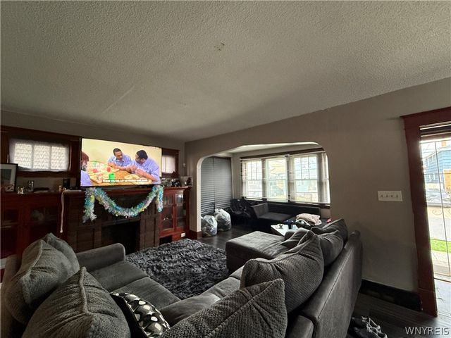 18 Wilkes Avenue, Buffalo, NY 14215