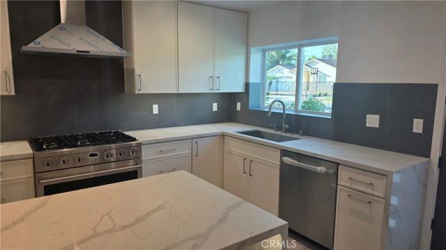 22732 Mariano Street, Woodland Hills, CA 91367